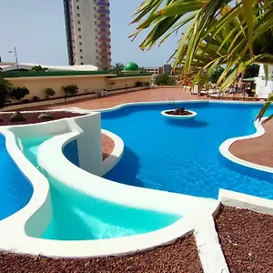 https://natalia-beach-apartment.adeje-hotels.com